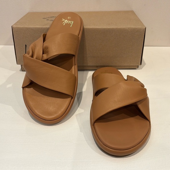 Last day to purchase!! BEEK Leather Piculet Sandals in Honey - Picture 3 of 10